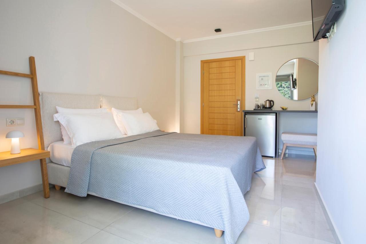 Zisis Suites Нидри Екстериор снимка