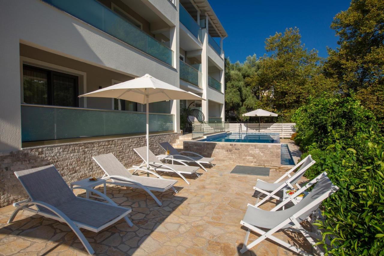 Zisis Suites Нидри Екстериор снимка