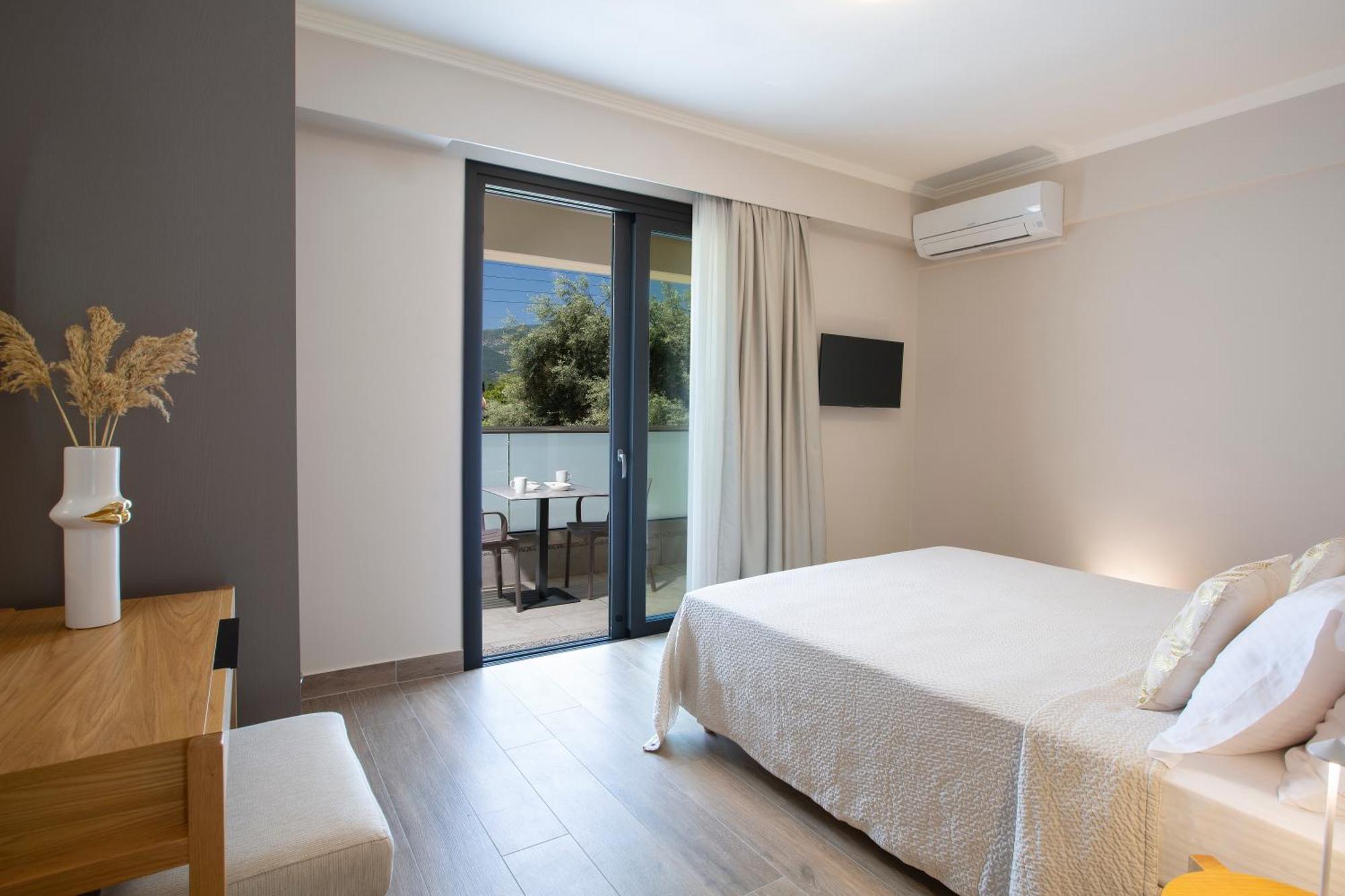 Zisis Suites Нидри Екстериор снимка