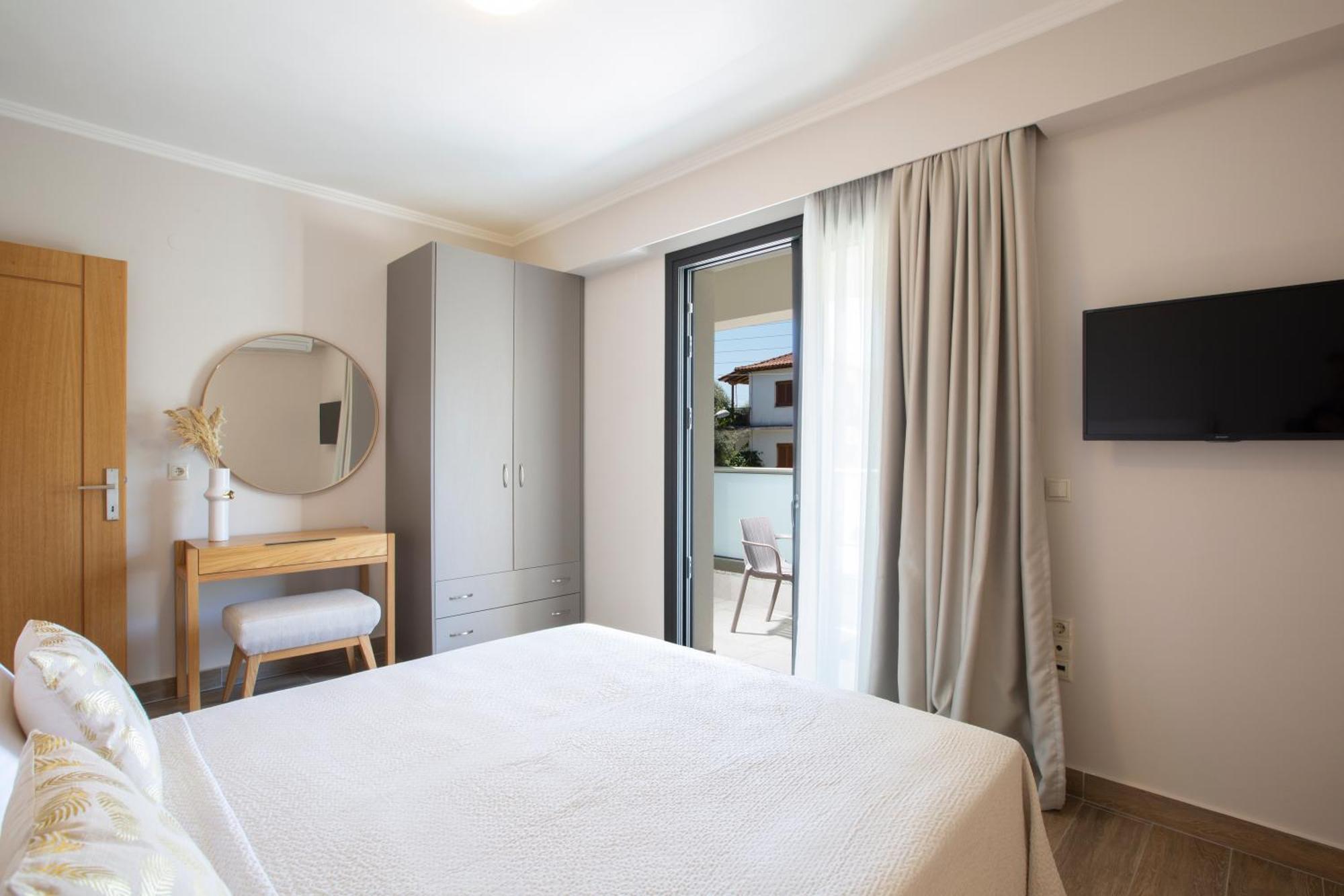 Zisis Suites Нидри Екстериор снимка