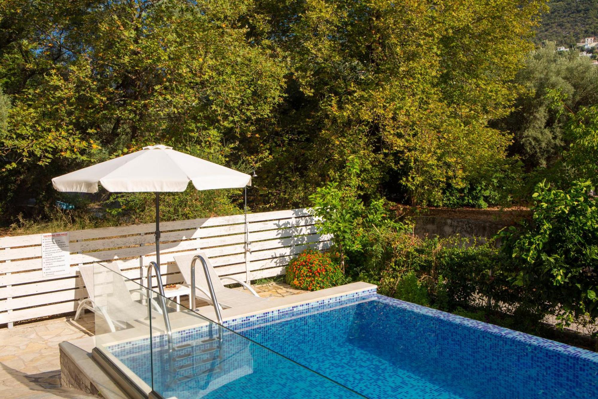 Zisis Suites Нидри Екстериор снимка